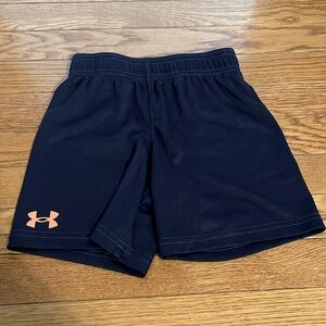 Under Armour Shorts - Boys 4